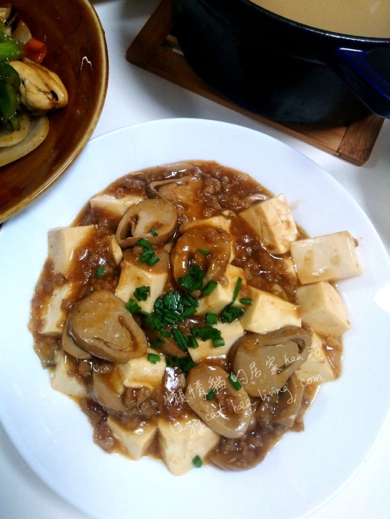 草菇肉碎豆腐