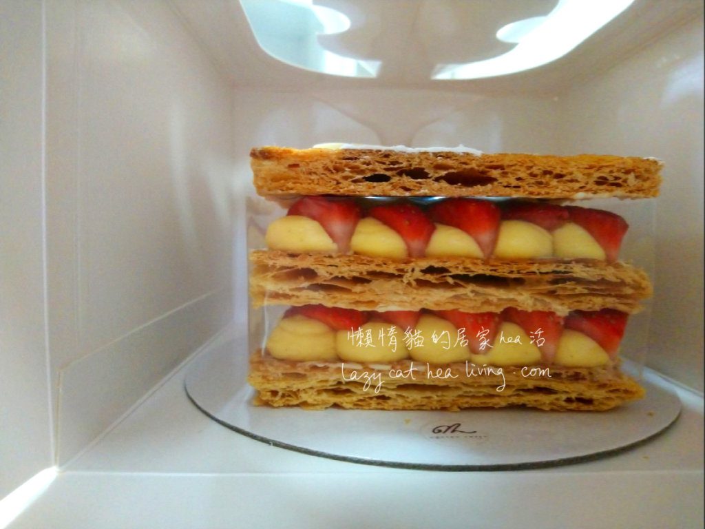 Mouton Sweet 士多啤梨拿破崙千層 (Napoleon Strawberry)