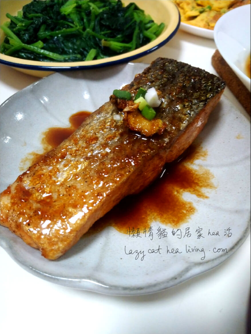 三文魚生薑燒(鮭の生姜焼き/ 生薑燒汁三文魚)